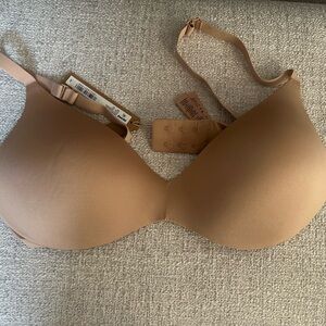 SKIMS Wireless Push Up Bra